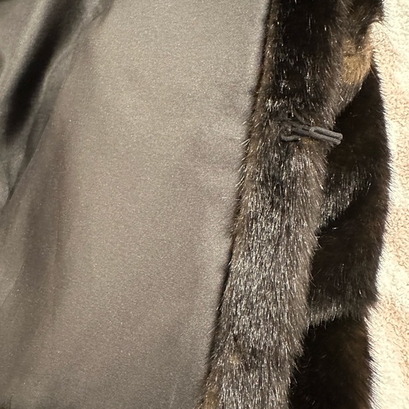 Cejon faux mink sleeveless vest in size Small - Picture 13 of 13